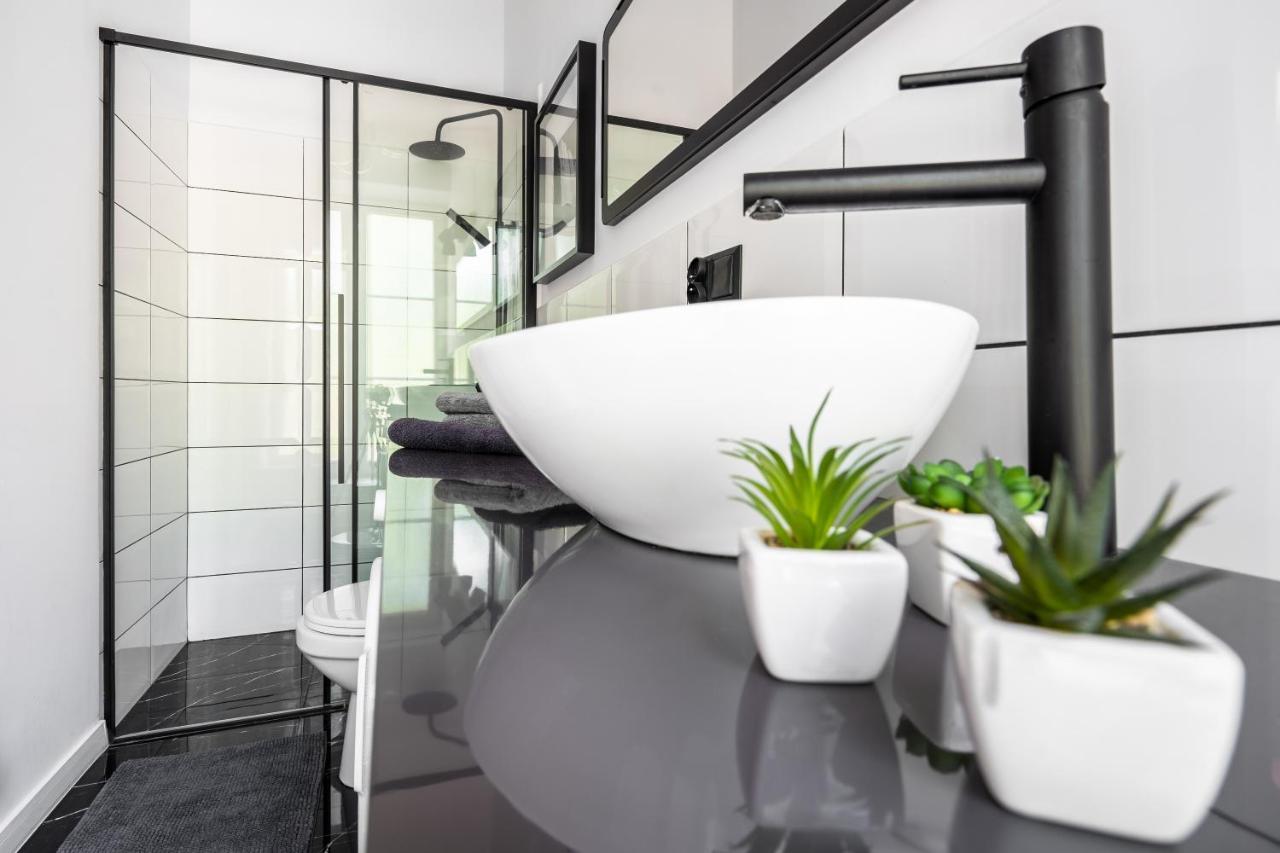 Stylish Studio In The Heart Of The City. Varšava Exteriér fotografie